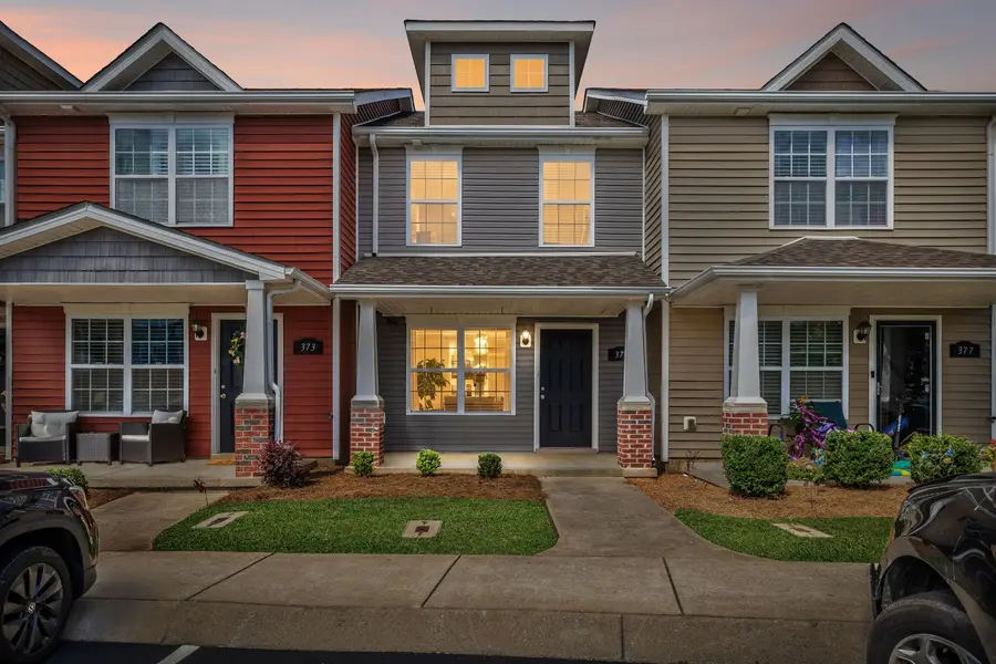 375 Sam Houston Cir, Clarksville, TN 37040