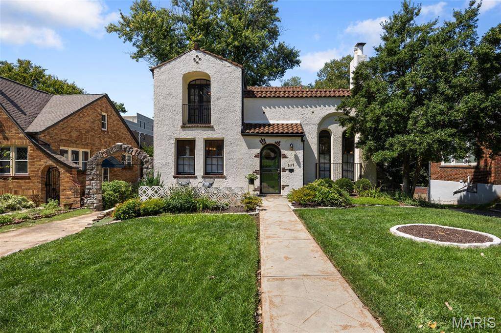 539 N Central AVE, University City, MO 63130