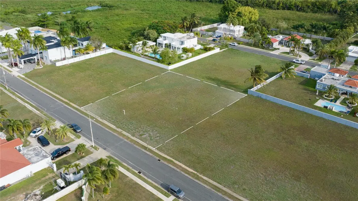 E-14 HACIENDA EL MOLINO PASEO SEVILLA, Vega Alta, PR 00692