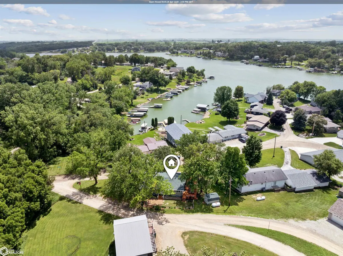 345 Center Point DR, Montezuma, IA 50171