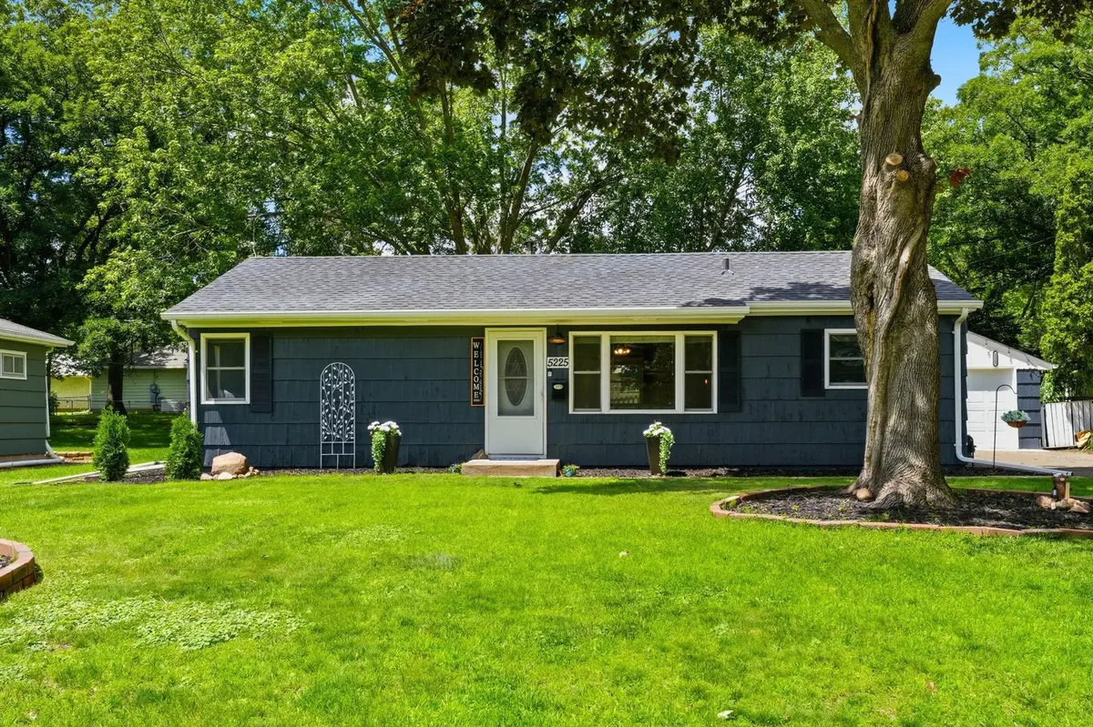 5225 Pennsylvania AVE N, New Hope, MN 55428
