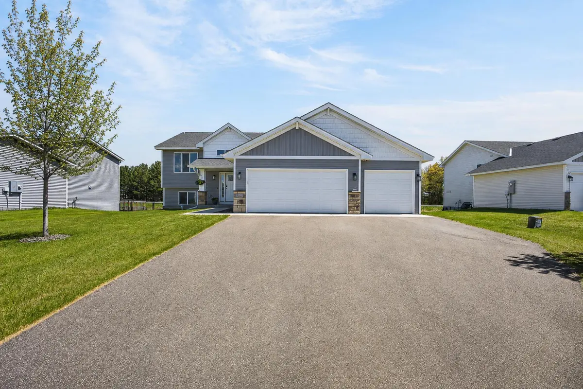 25695 Euclid AVE, Wyoming, MN 55092