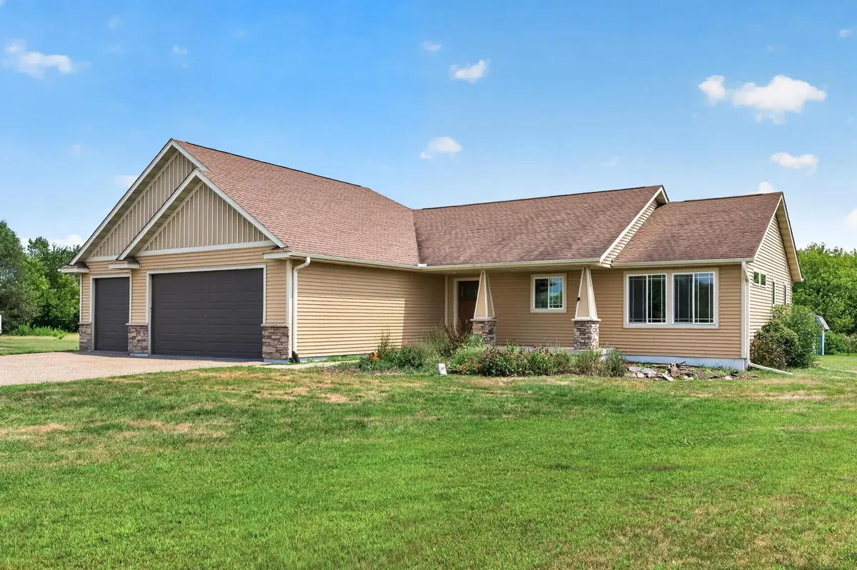 439 Jordyn LN, Hudson, WI 54016