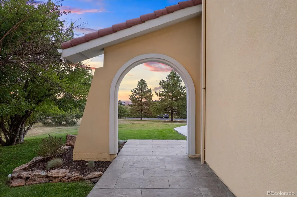 390 Suffolk LN, Castle Rock, CO 80108