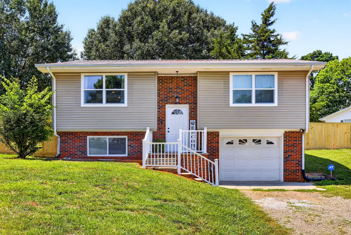 235 Oak Grove Road, Madisonville, TN 37354