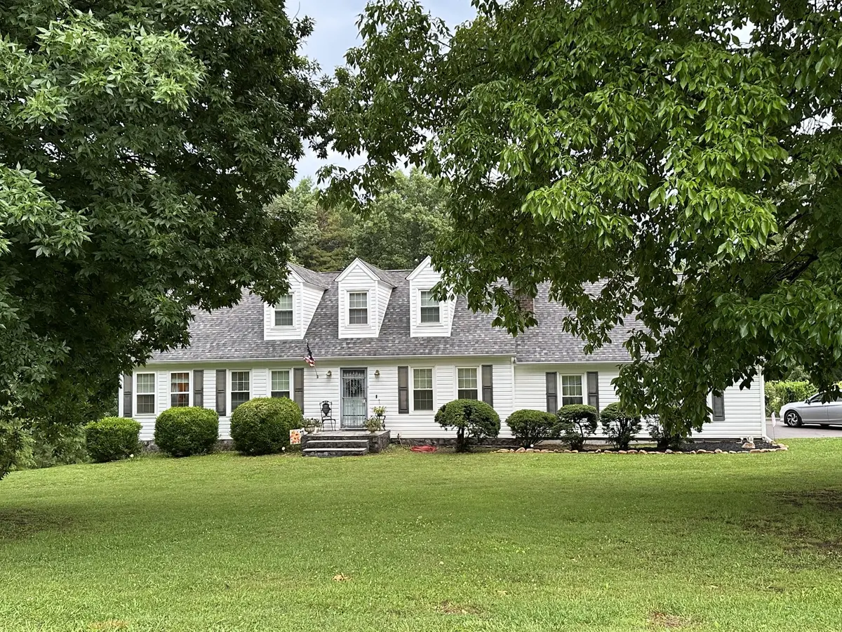 167 County Rd 892, Etowah, TN 37331