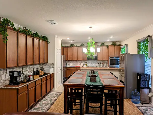 7702 Libretto LN, Austin, TX 78744
