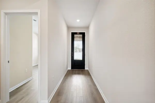 127 Arlington Park LOOP, Hutto, TX 78634