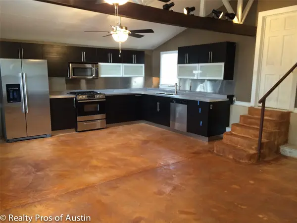 2106 W 7th ST, Austin, TX 78703