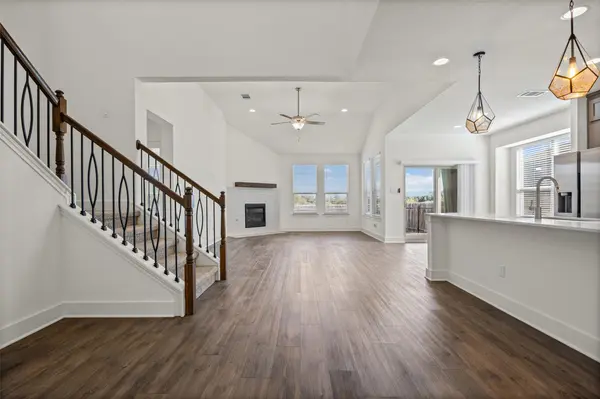 545 Elm Green ST, Hutto, TX 78634