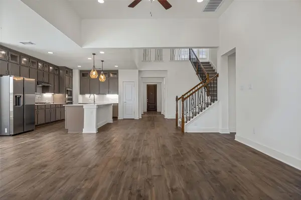 545 Elm Green ST, Hutto, TX 78634