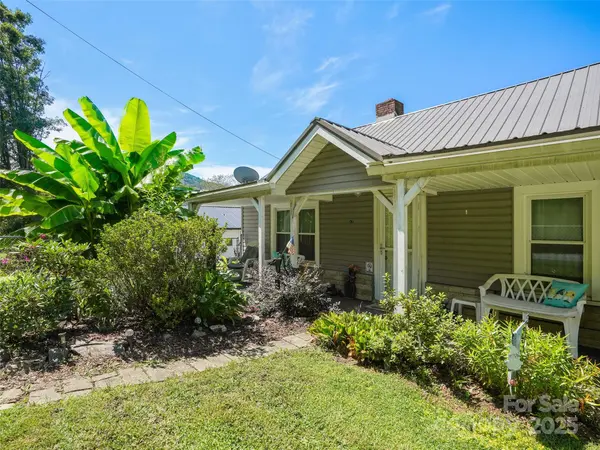 177 Dewey AVE, Canton, NC 28716
