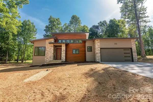 255 Hunters TRCE, Rutherfordton, NC 28139