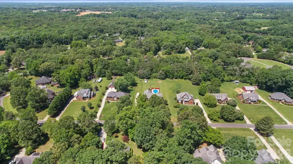 1100 Legacy Lake DR, Monroe, NC 28110