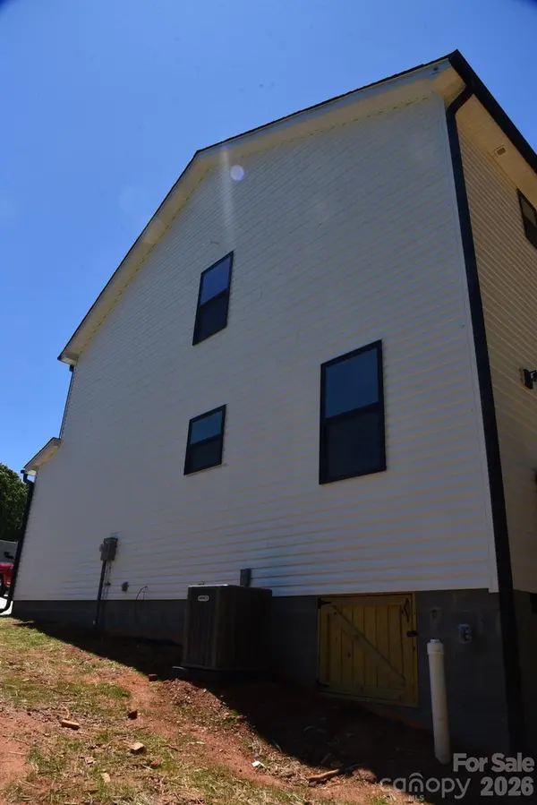 1134 Lyndsey Brooke CT, Lincolnton, NC 28092