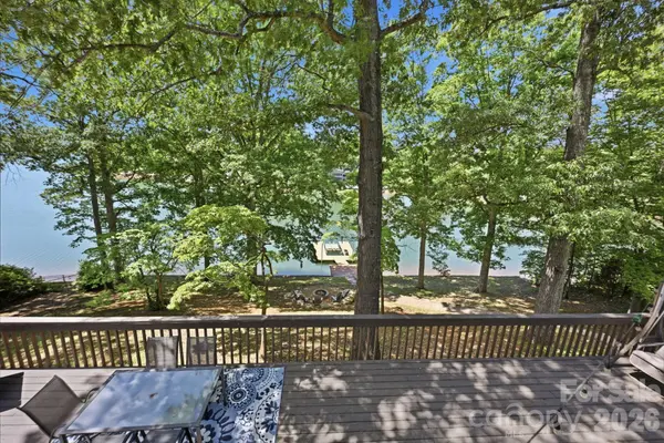 3779 Chevlot Hills RD, Sherrills Ford, NC 28673