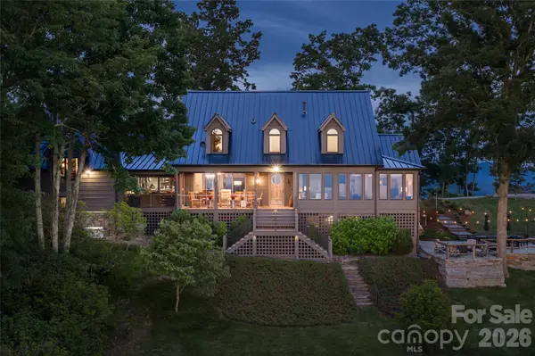 145 Kalmia DR, Asheville, NC 28804