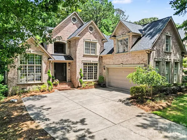 109 Whiterock DR, Mount Holly, NC 28120