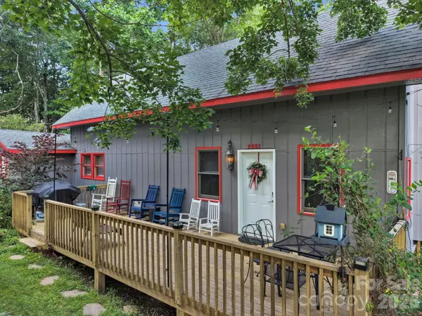 1361 Longhope RD, Todd, NC 28684