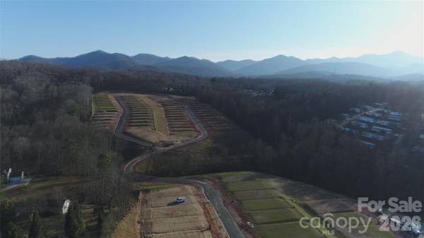 110 Briarwood Bridge RD, Candler, NC 28715