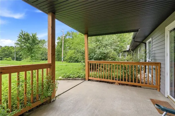 1641 NW 100 RD, Kingsville, MO 64040
