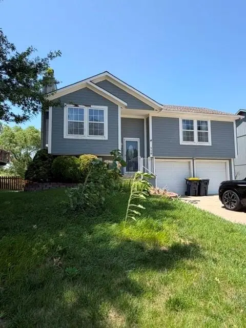 110 NW 114TH TER, Kansas City, MO 64155