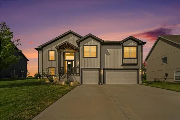 6004 NE 120th ST, Kansas City, MO 64156