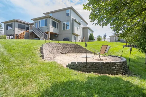 31736 W 83rd CT, De Soto, KS 66018