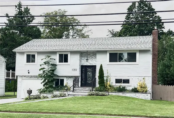 1059 Denton AVE, Manhasset Hills, NY 11040