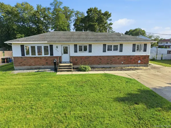 1035 Tooker AVE, West Babylon, NY 11704