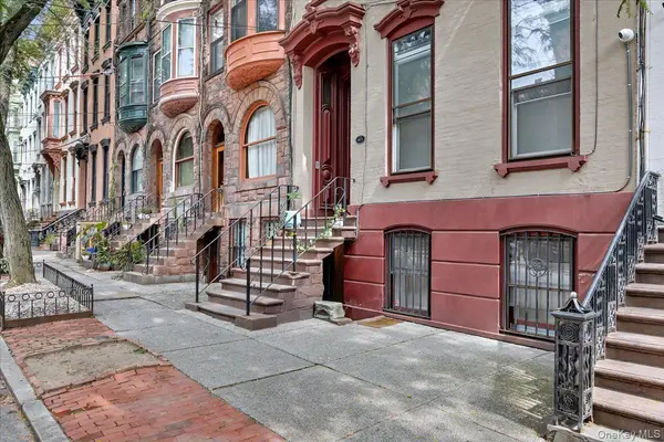 137 Lancaster ST, Call Listing Agent, NY 12210