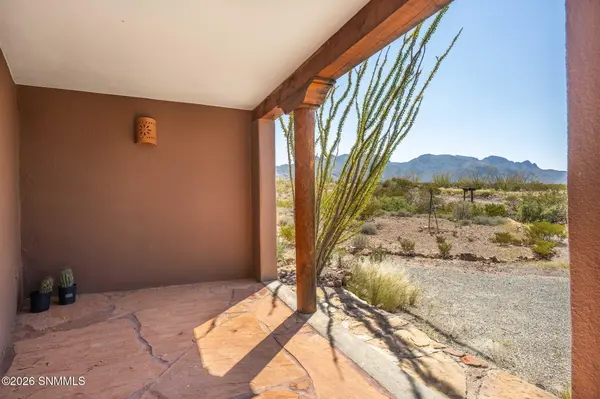 10615 Achenbach Canyon RD, Las Cruces, NM 88011