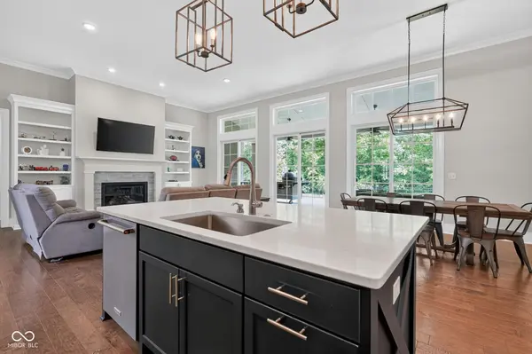 11640 Walton CRES, Zionsville, IN 46077