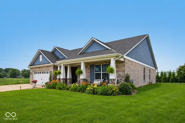 407 Cardinal DR, Jamestown, IN 46147