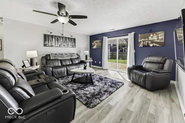 1379 Fiesta DR, Franklin, IN 46131