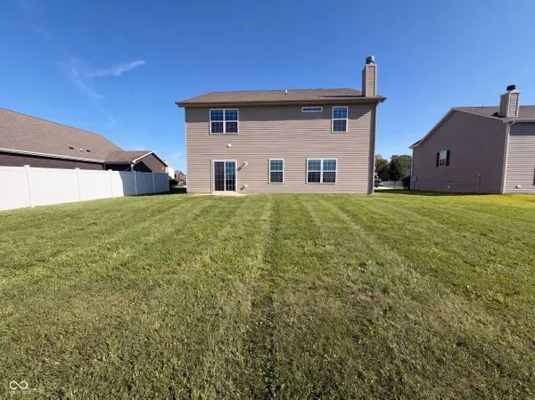 8183 Cagles Mill TRCE, Avon, IN 46123