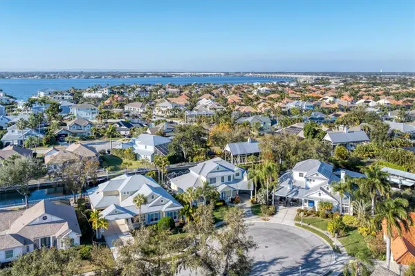 4627 BARRACUDA DR, Bradenton, FL 34208