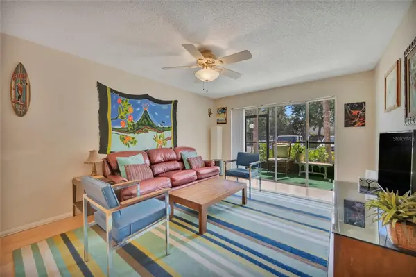 3221 BENEVA RD #102, Sarasota, FL 34232