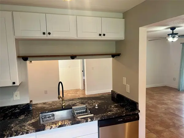 5769 GARDENS DR, Sarasota, FL 34243