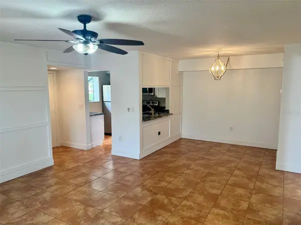5769 GARDENS DR, Sarasota, FL 34243