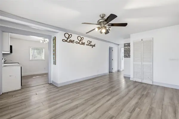 2706 E ANNIE ST, Tampa, FL 33612