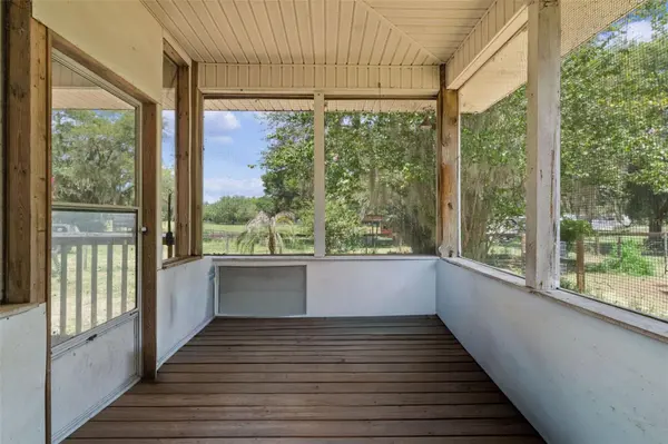 13691 S HWY 25, Eastlake Weir, FL 32133