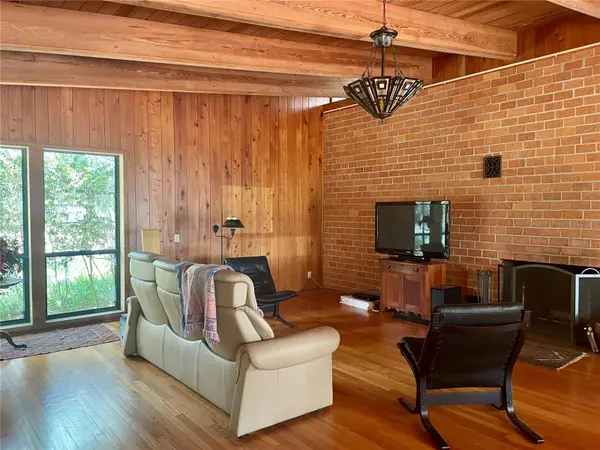 1800 SW 35TH PL, Gainesville, FL 32608