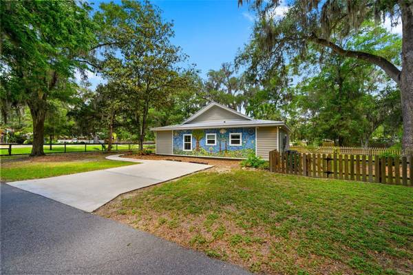 2620 NW 31ST AVE, Gainesville, FL 32605
