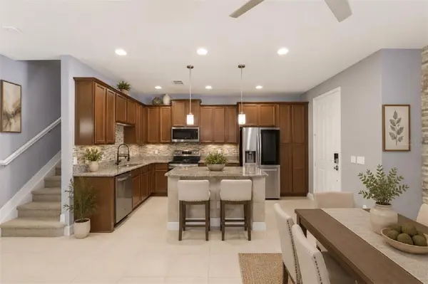10016 EAGLE CREEK CENTER BLVD, Orlando, FL 32832