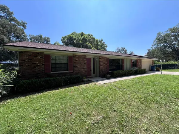 2117 YORKSHIRE DR, Deland, FL 32724
