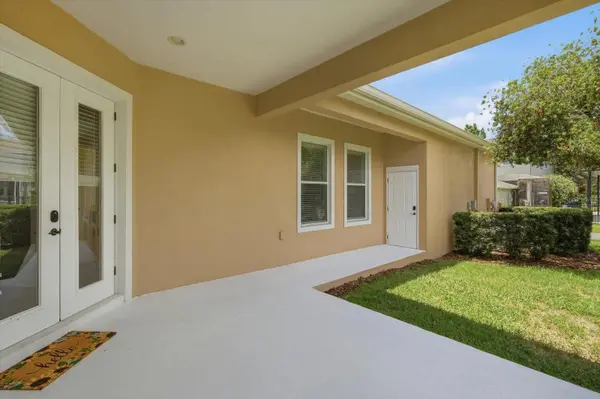 11310 WINTHROP LAKE DR, Riverview, FL 33578