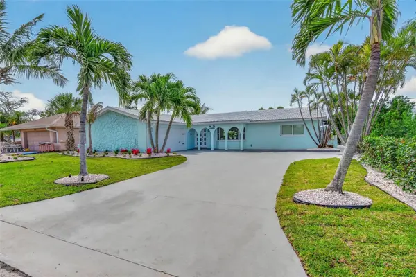 650 64TH AVE, St Pete Beach, FL 33706
