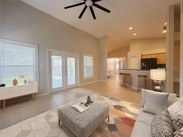 1430 MONTE LAKE DR, Valrico, FL 33596