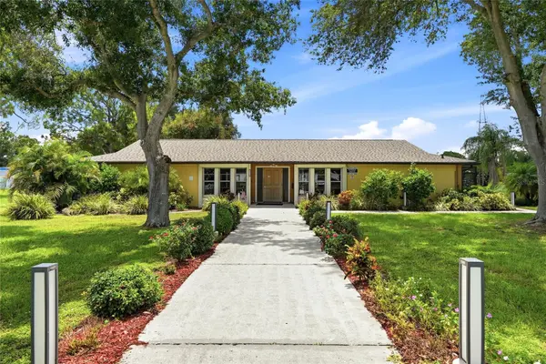 8819 SHELDON WEST DR, Tampa, FL 33626